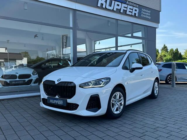BMW 220 i M Sport Pano°AHK°AdLED*el. Sitze 2024 Benzine