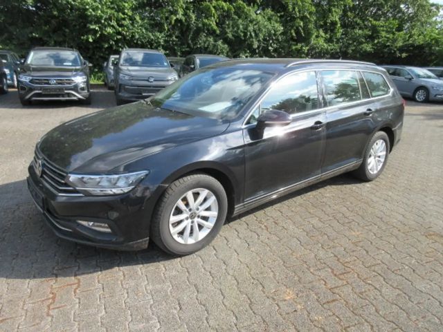 Volkswagen Passat Variant Business 2.0 TDI DSG NAVI KAMERA ACC ALU APS SITZHEIZUNG CLIMATRONIC LED APP eFH ZV 2022 Diesel