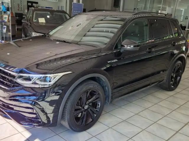 Volkswagen Tiguan R-Line 2,0TSI DSG 4M LED AHK BlackStyle Navi SH 2022 Benzine
