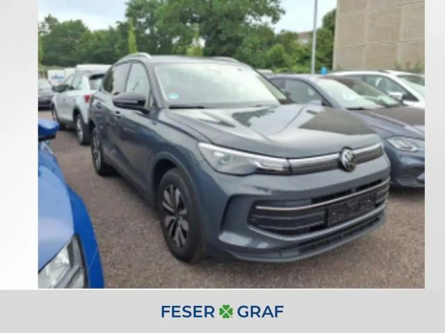 Volkswagen Tiguan Life 1.5 eTSI DSG LED/360°/AHK/SHZ/Navi 2025 Benzine