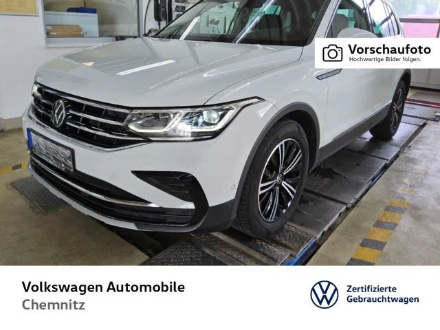 Volkswagen Tiguan 1.5 TSI Elegance*AHK*LED-Matrix*Rear View 2022 Benzine