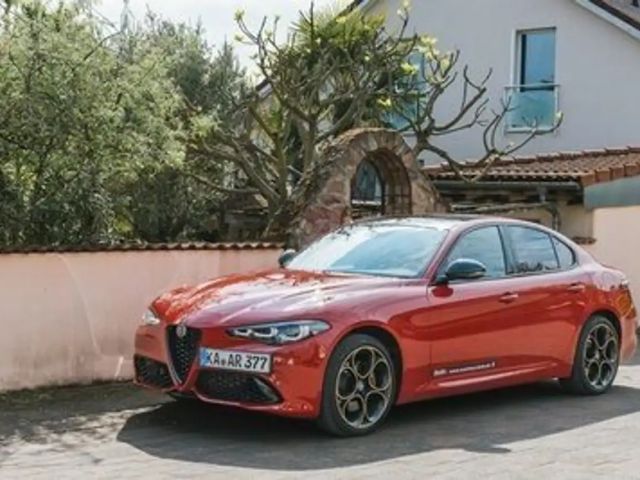 Alfa Romeo Giulia Intensa Q4 2026 Benzine