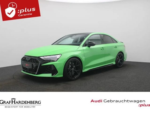 Audi RS3 RS 3 Limousine 294 kW TFSI quattro Pano, Matrix, 2026 Benzine