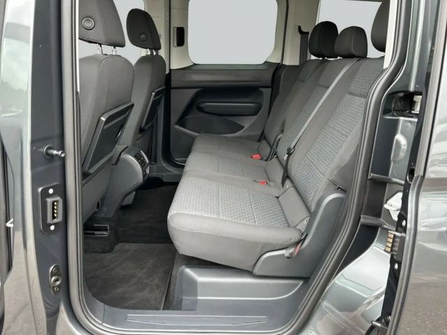 Ford Grand Tourneo