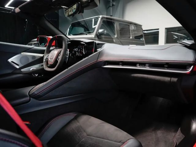 Corvette C8