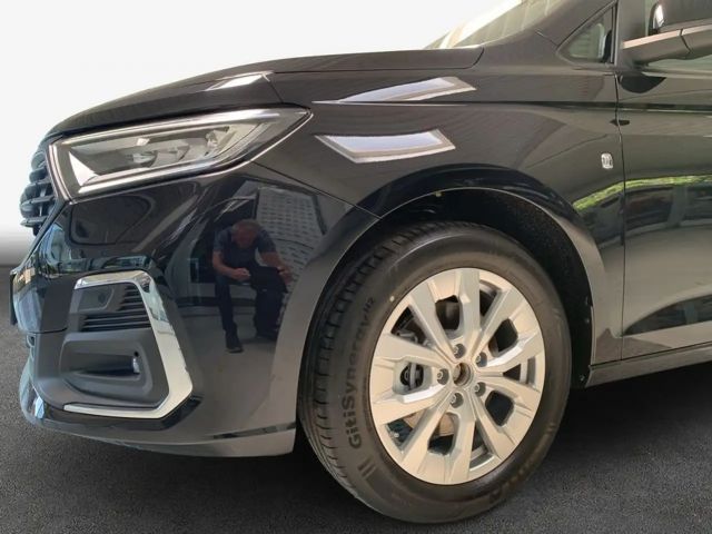 Ford Grand Tourneo