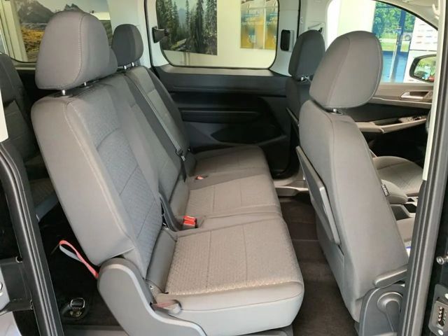 Ford Grand Tourneo