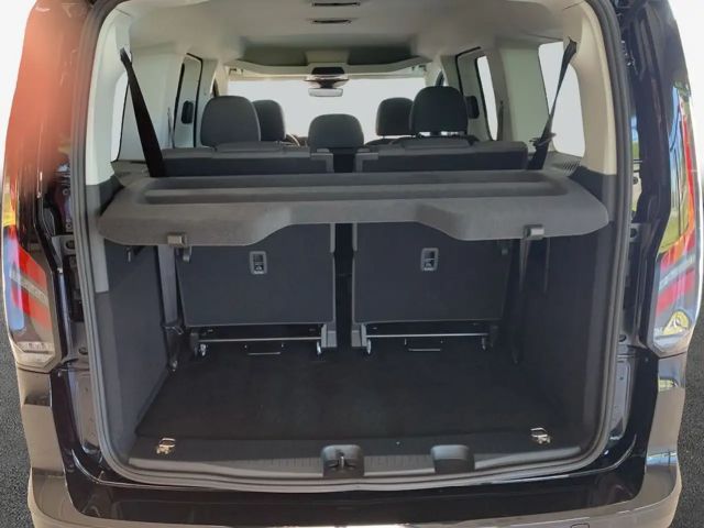 Ford Grand Tourneo