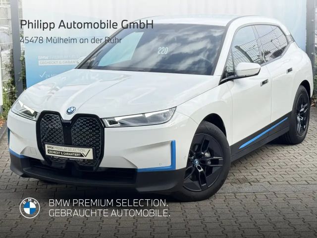 BMW iX xDrive40 DA-Pro PA-Plus LASER H&K Keyless 2023 Elektrisch