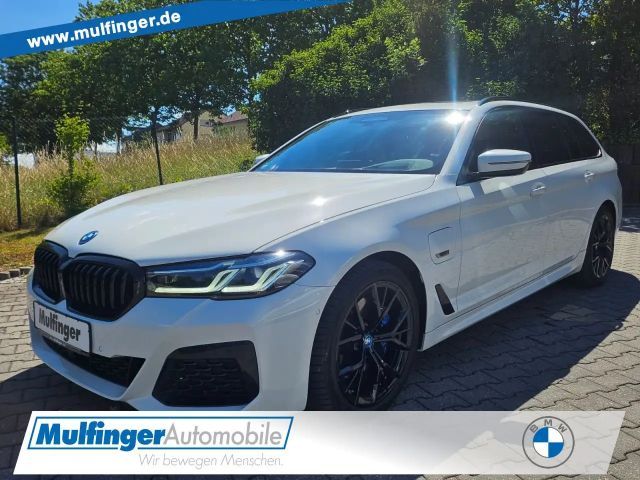 BMW 530 e T.Leder ACC HUD Laser PanoD.KomfSitz AHK19" 2023 Hybride / Benzine