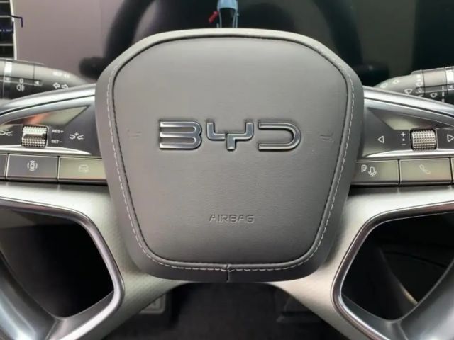BYD Sealion 7
