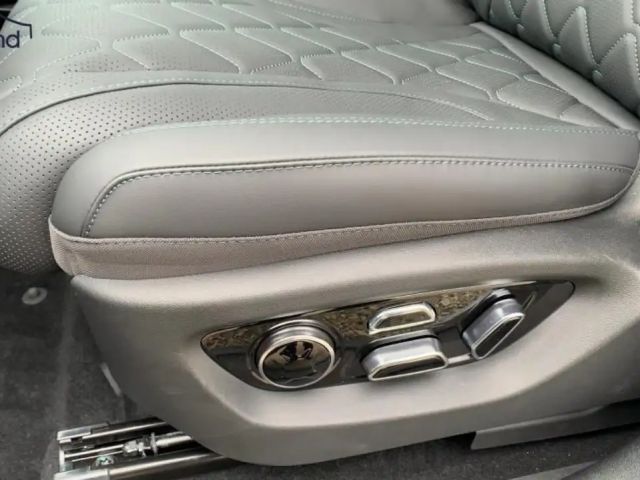 BYD Sealion 7