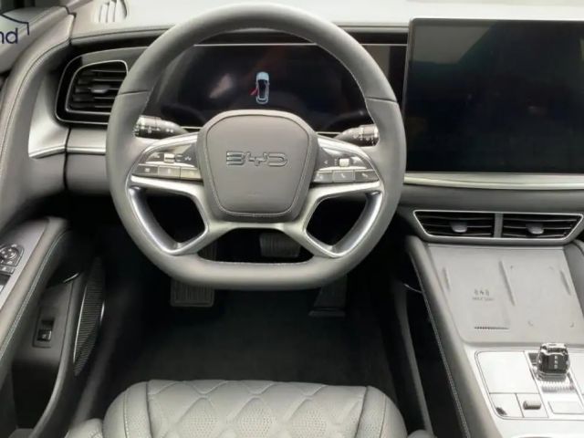 BYD Sealion 7