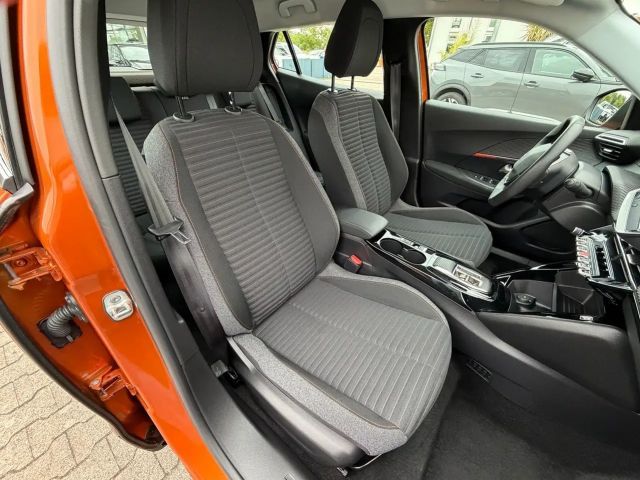 Peugeot e-2008