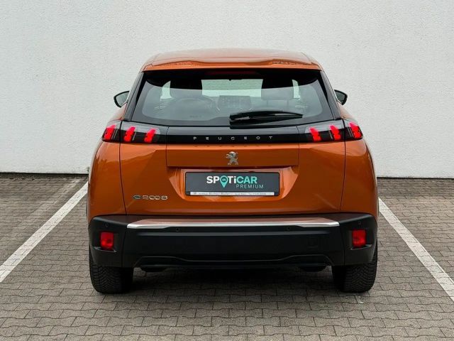 Peugeot e-2008