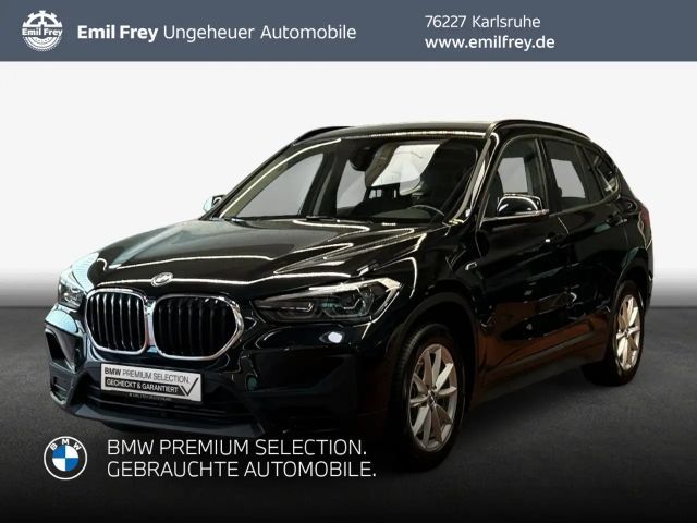 BMW X1 xDrive25e Advantage AHK LED Navi PDC 2022 Hybride / Benzine