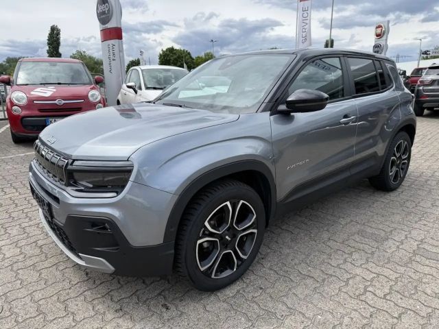 Jeep Avenger 1.2 GSE T3 Turbo-Benzin GDI Summit 2025 Benzine