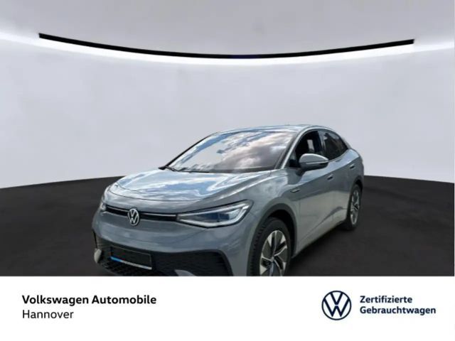 Volkswagen ID.5 Pro Navi AHK IQ.Light ACC Kamera PDC SHZ 2024 Elektrisch