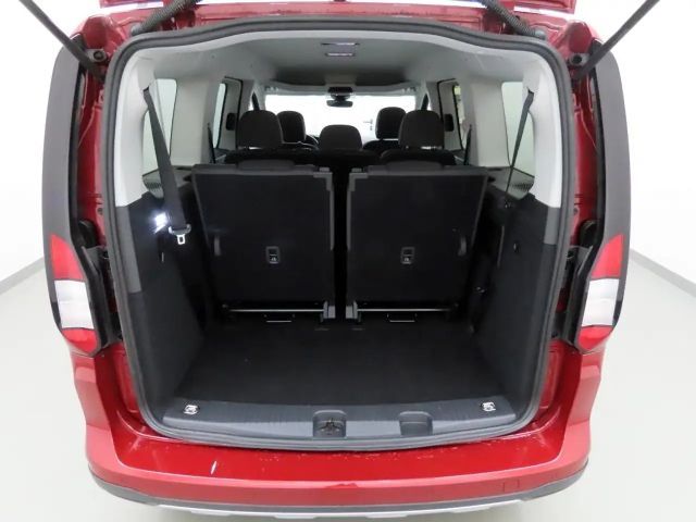 Ford Grand Tourneo