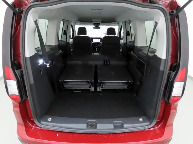 Ford Grand Tourneo