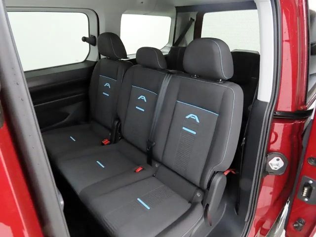 Ford Grand Tourneo
