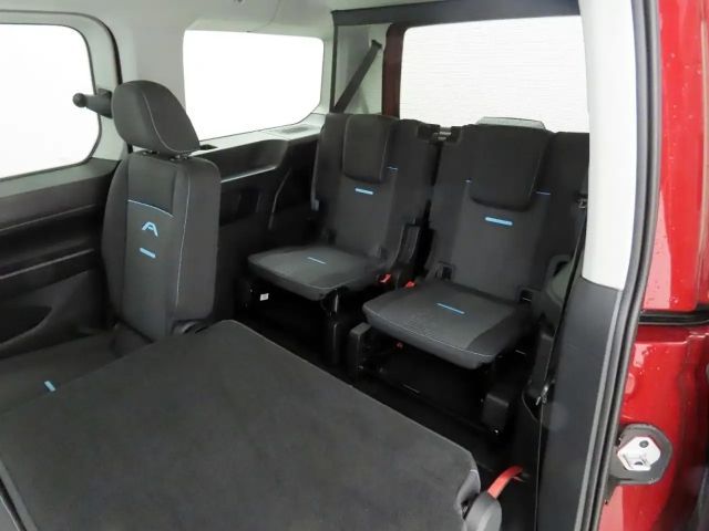 Ford Grand Tourneo