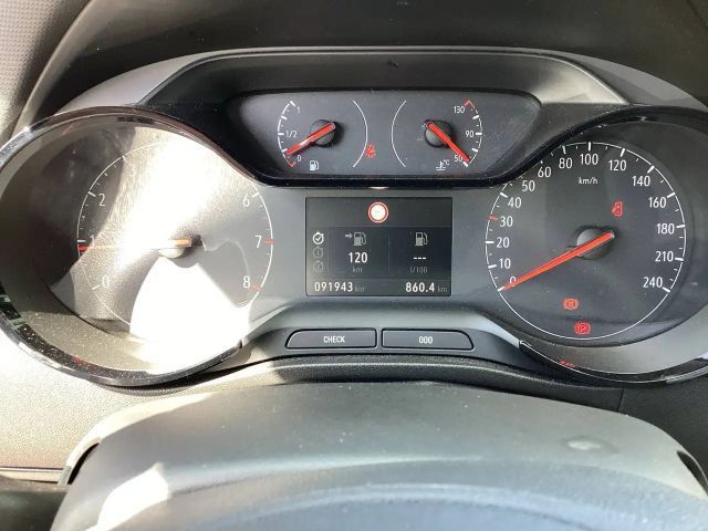 Opel Crossland X