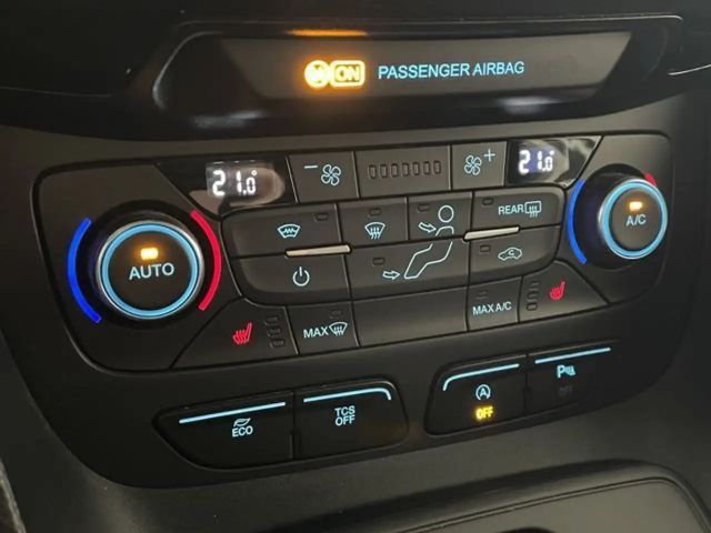 Ford Grand Tourneo