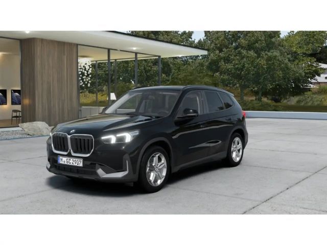 BMW X1 20i sDrive AHK HUD PANO H&K LED SHZ 2025 Benzine