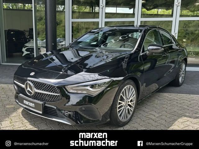 Mercedes-Benz CLA 180 CLA 180 Coupé Progressive Kamera+macchiato+LED 2024 Benzine