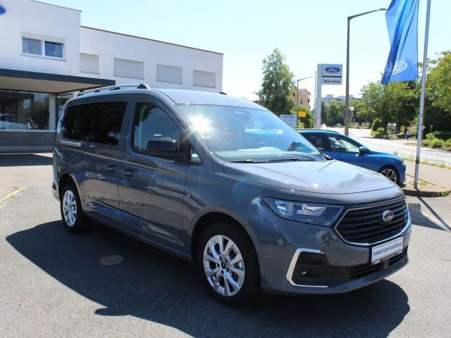 Ford Grand Tourneo