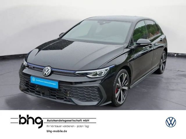 Volkswagen Golf GTE GTE Matrix. LED*AC* Kamera* CarPlay*Head-up 2025 Hybride / Benzine