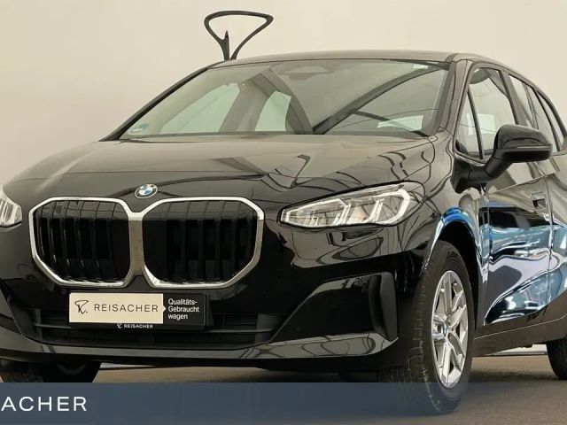 BMW 218 Autom RFK PDC SHZ  16"LM 2023 Benzine