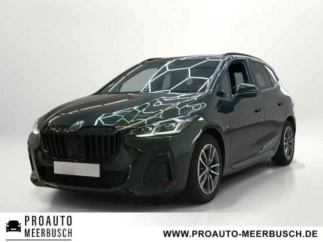 BMW 218 i Active Tourer M Sport MEMORY/AHK/HEADUP/PANO 2025 Benzine