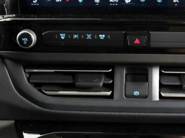 Ford Nugget