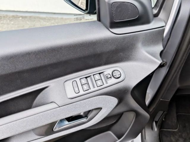 Peugeot e-Rifter