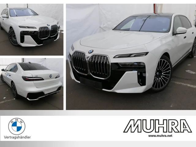 BMW 740 d xDrive M Sport 21" AHK Skylounge Standhzg. 2025 Diesel