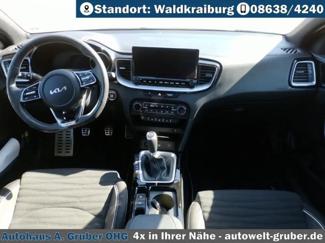 Kia Ceed / cee'd