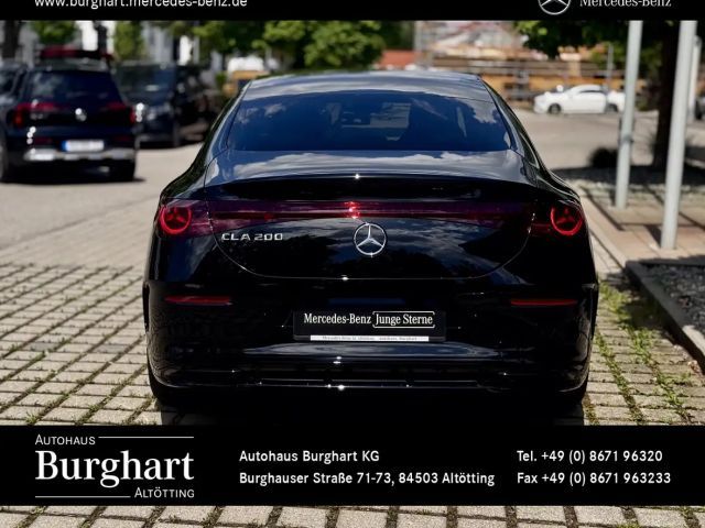 Mercedes-Benz CLA 200