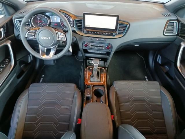 Kia Ceed / cee'd