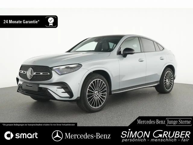 Mercedes-Benz GLC 300 e 4M Coupé AMG Leder Pano Airmatic AHK 2025 Hybride / Benzine