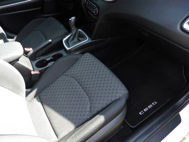 Kia Ceed / cee'd