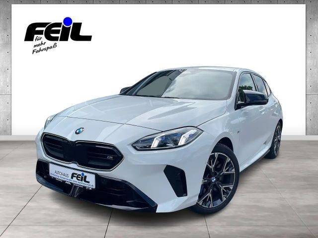 BMW 135 M135i xDrve Lm. Schrägheck Sportpaket Head-Up 2025 Benzine