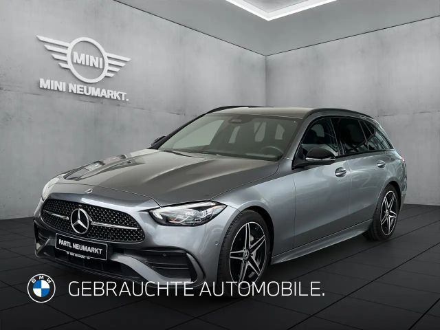 Mercedes-Benz C 200 T AMG-Line LED ACC RFK Night-Paket 2023 Benzine