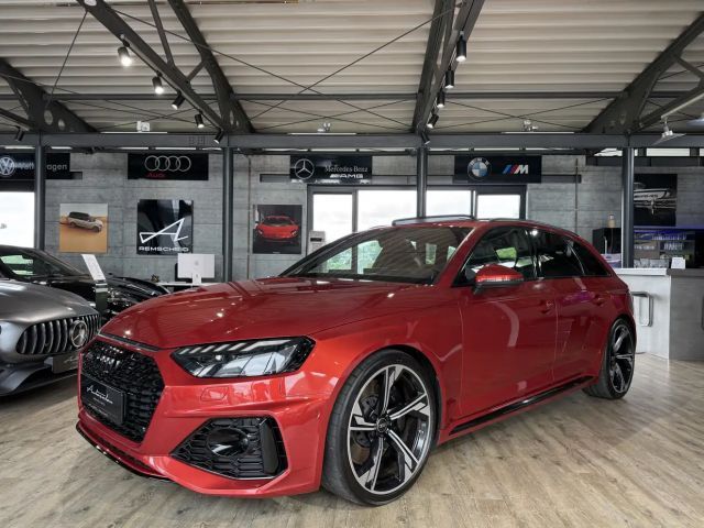Audi RS4 2.9 TFSI quattro*PANO*360°*ACC*B&O*SCHALE* 2022 Benzine