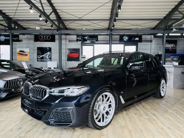 BMW 530 i Touring M Sport*KAMERA*PANO*ACC*H&K*AHK* 2022 Benzine