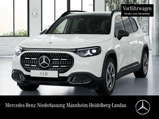 Mercedes-Benz GLB 250 Pano Multibeam Distr. AHK Night Kamera PTS 2026 Elektrisch
