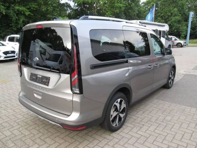 Ford Grand Tourneo