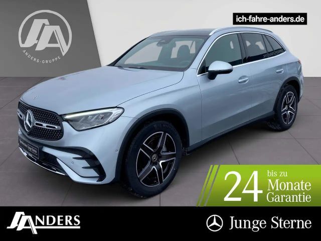 Mercedes-Benz GLC 200 4M AMG+Pano+AHK+Memory+Kam+LED+Amb.-Bel. 2024 Benzine