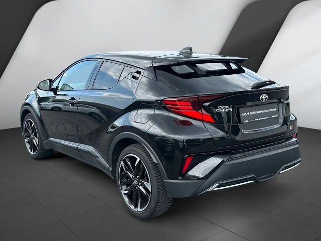 Toyota C-HR+